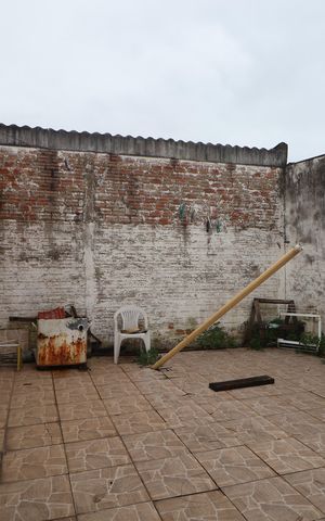 Casa à venda com 100m², 2 quartos e 2 vagasÁrea externa