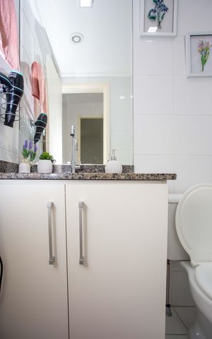 Apartamento à venda com 67m², 2 quartos e 1 vagaBanheiro Social