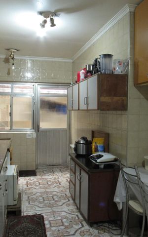 Casa à venda com 330m², 3 quartos e 3 vagasCozinha