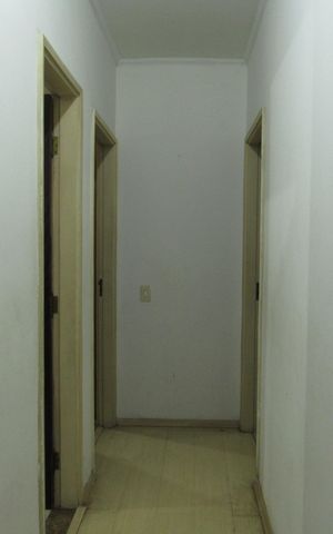 Casa à venda com 330m², 3 quartos e 3 vagasCorredor