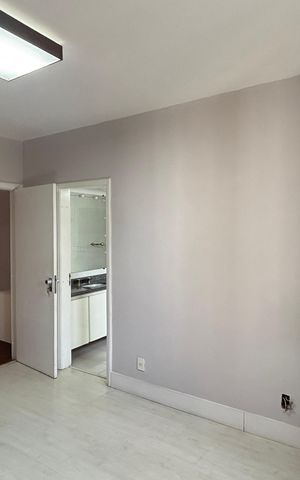 Apartamento à venda com 270m², 4 quartos e 3 vagas Apartamento à venda com 270m², 4 quartos e 3 vagasSuíte 2