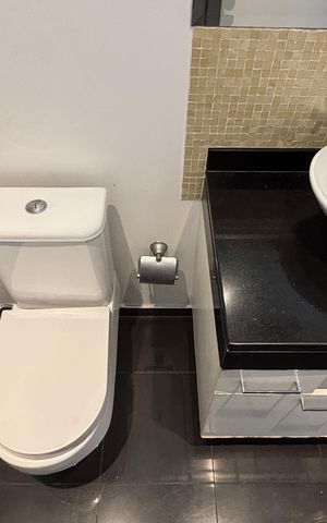Apartamento à venda com 270m², 4 quartos e 3 vagas Apartamento à venda com 270m², 4 quartos e 3 vagasBanheiro da Suíte 4