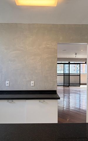 Apartamento à venda com 270m², 4 quartos e 3 vagas Apartamento à venda com 270m², 4 quartos e 3 vagasCozinha