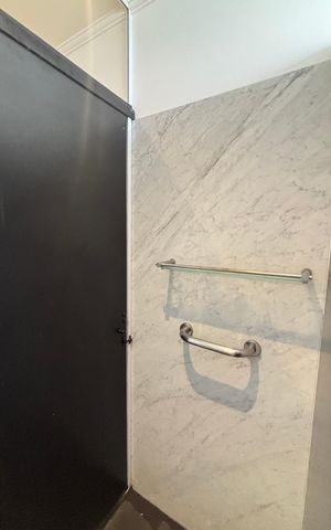 Apartamento à venda com 270m², 4 quartos e 3 vagas Apartamento à venda com 270m², 4 quartos e 3 vagasBanheiro da Suíte 3