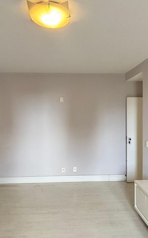 Apartamento à venda com 270m², 4 quartos e 3 vagas Apartamento à venda com 270m², 4 quartos e 3 vagasSuíte 1