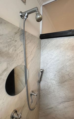Apartamento à venda com 270m², 4 quartos e 3 vagas Apartamento à venda com 270m², 4 quartos e 3 vagasBanheiro da Suíte 3