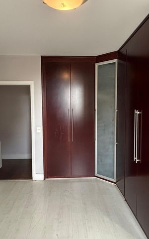Apartamento à venda com 270m², 4 quartos e 3 vagas Apartamento à venda com 270m², 4 quartos e 3 vagasSuíte 3