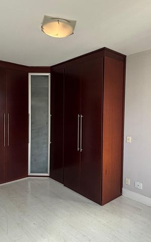 Apartamento à venda com 270m², 4 quartos e 3 vagas Apartamento à venda com 270m², 4 quartos e 3 vagasSuíte 3