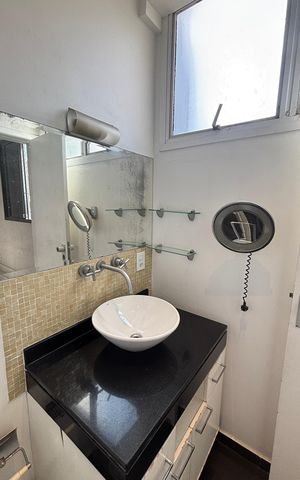 Apartamento à venda com 270m², 4 quartos e 3 vagas Apartamento à venda com 270m², 4 quartos e 3 vagasBanheiro da Suíte 3