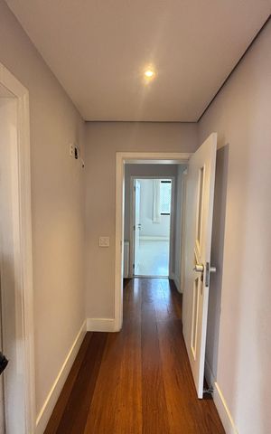 Apartamento à venda com 270m², 4 quartos e 3 vagas Apartamento à venda com 270m², 4 quartos e 3 vagasCorredor