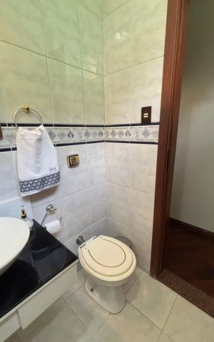 Casa à venda com 240m², 3 quartos e 3 vagasLavabo