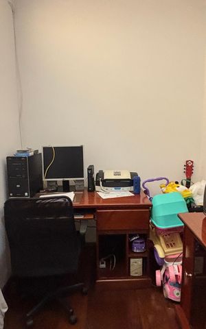 Casa à venda com 240m², 3 quartos e 3 vagasEscritório