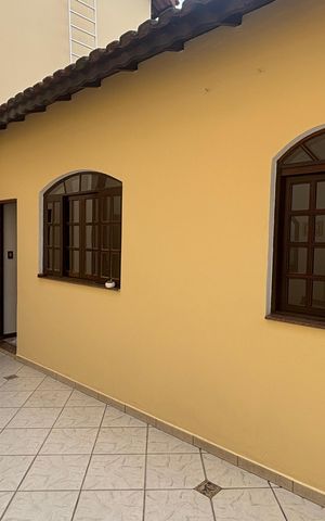 Casa à venda com 240m², 3 quartos e 3 vagasQuintal