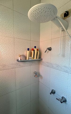 Casa à venda com 240m², 3 quartos e 3 vagasBanheiro da Suíte
