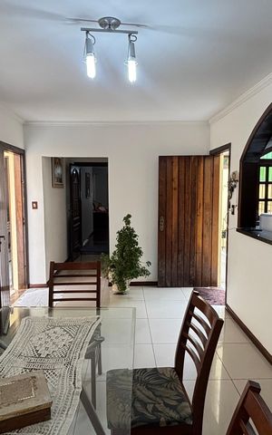 Casa à venda com 240m², 3 quartos e 3 vagasCozinha