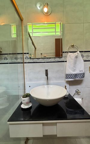 Casa à venda com 240m², 3 quartos e 3 vagasLavabo