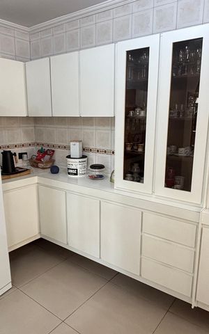 Casa à venda com 240m², 3 quartos e 3 vagasCozinha
