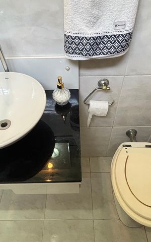 Casa à venda com 240m², 3 quartos e 3 vagasLavabo