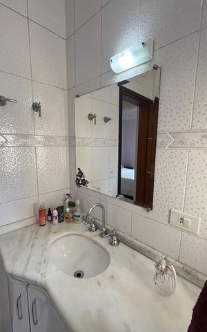 Casa à venda com 240m², 3 quartos e 3 vagasBanheiro da Suíte