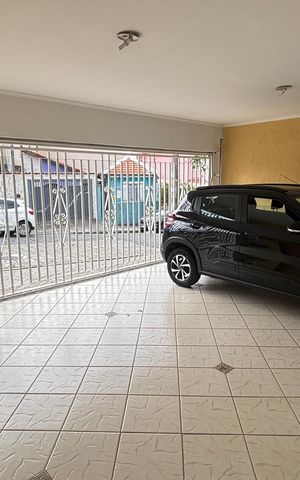 Casa à venda com 240m², 3 quartos e 3 vagasGaragem