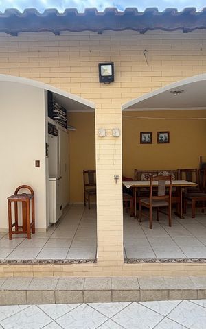 Casa à venda com 240m², 3 quartos e 3 vagasQuintal