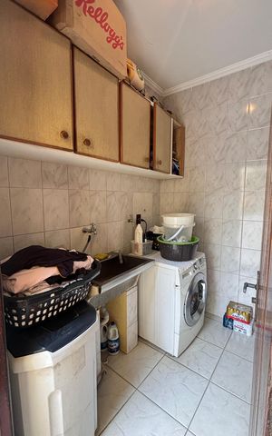 Casa à venda com 240m², 3 quartos e 3 vagasÁrea de Serviço