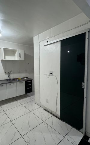 Casa à venda com 85m², 2 quartos e 1 vaga Casa à venda com 85m², 2 quartos e 1 vagaSala/Cozinha