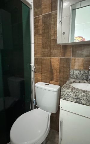 Casa à venda com 85m², 2 quartos e 1 vaga Casa à venda com 85m², 2 quartos e 1 vagaBanheiro