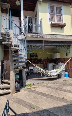 Casa à venda com 189m², 3 quartos e 2 vagas Casa à venda com 189m², 3 quartos e 2 vagasÁrea Externa
