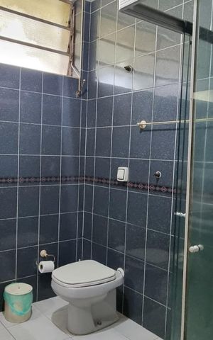 Casa à venda com 189m², 3 quartos e 2 vagas Casa à venda com 189m², 3 quartos e 2 vagasBanheiro 1