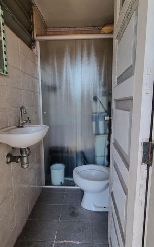 Casa à venda com 189m², 3 quartos e 2 vagas Casa à venda com 189m², 3 quartos e 2 vagasBanheiro 4