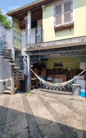 Casa à venda com 189m², 3 quartos e 2 vagas Casa à venda com 189m², 3 quartos e 2 vagasÁrea Externa