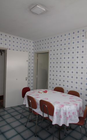 Casa à venda com 276m², 3 quartos e 2 vagasCozinha