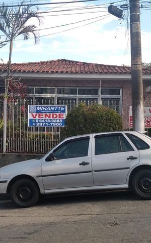 Casa à venda com 276m², 3 quartos e 2 vagas Casa à venda com 276m², 3 quartos e 2 vagasFachada