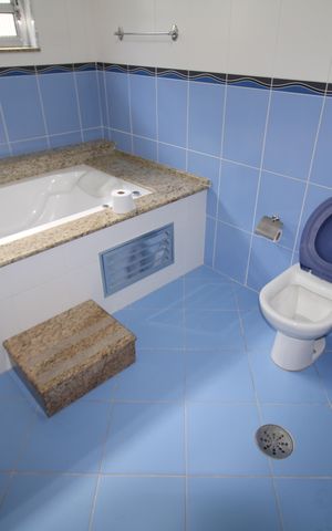 Casa à venda com 276m², 3 quartos e 2 vagasBanheiro do Quarto 1