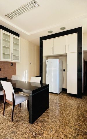 Casa à venda com 1199m², 4 quartos e 8 vagas