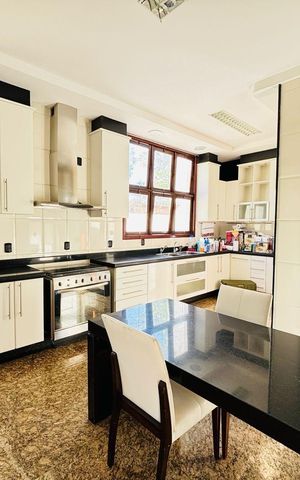 Casa à venda com 1199m², 4 quartos e 8 vagas