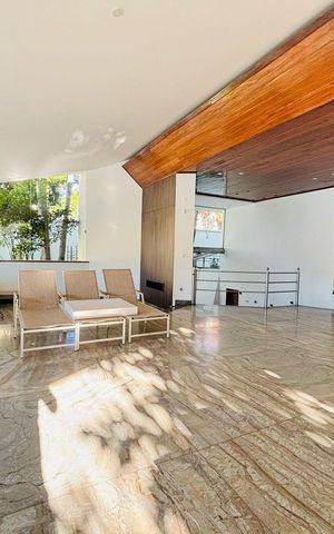 Casa à venda com 1199m², 4 quartos e 8 vagas
