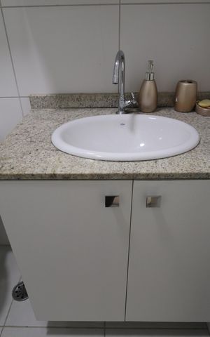 Apartamento à venda com 70m², 2 quartos e 1 vagaBanheiro 