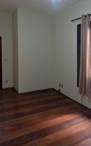 Casa para alugar com 250m², 4 quartos e 6 vagasSuíte 1