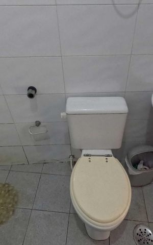 Casa para alugar com 250m², 4 quartos e 6 vagasBanheiro de Serviço