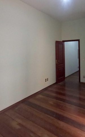 Casa para alugar com 250m², 4 quartos e 6 vagasSuíte 1