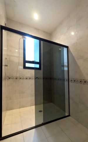 Casa para alugar com 250m², 4 quartos e 6 vagasBanheiro da Suíte 2