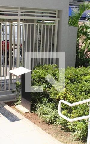 Apartamento à venda com 34m², 2 quartos e sem vaga Apartamento à venda com 34m², 2 quartos e sem vagaEntrada