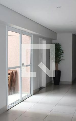 Apartamento à venda com 34m², 2 quartos e sem vaga Apartamento à venda com 34m², 2 quartos e sem vagaHall social