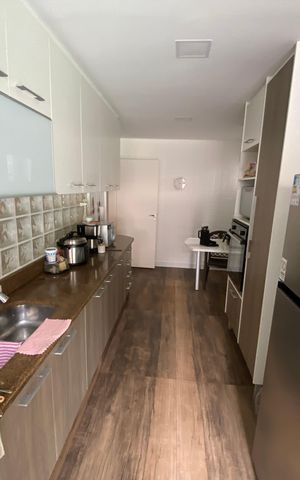 Casa à venda com 600m², 6 quartos e 3 vagas Casa à venda com 600m², 6 quartos e 3 vagasCozinha