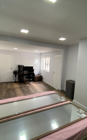 Casa à venda com 600m², 6 quartos e 3 vagas Casa à venda com 600m², 6 quartos e 3 vagasSuíte 2