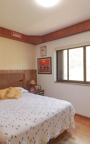 Apartamento à venda com 270m², 4 quartos e 2 vagas Apartamento à venda com 270m², 4 quartos e 2 vagasSuíte 1