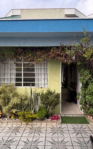 Casa à venda com 187m², 3 quartos e 2 vagasQuintal