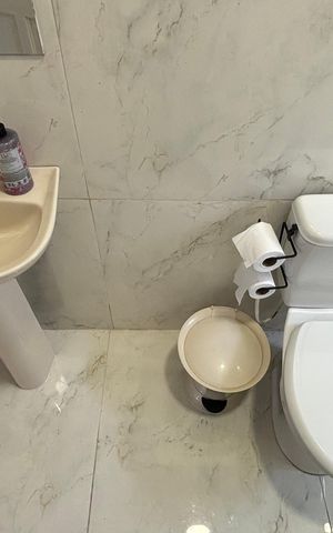 Casa à venda com 187m², 3 quartos e 2 vagasBanheiro da Suíte